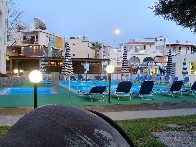 Daphne Hotel Apartments Paphos Eksteriør bilde